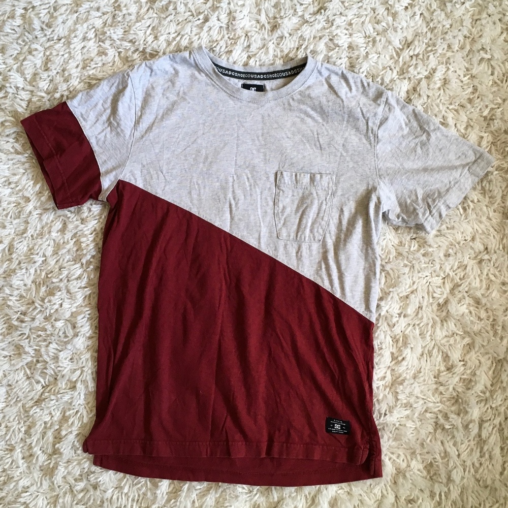 ✨MENS SMALL DC TSHIRT